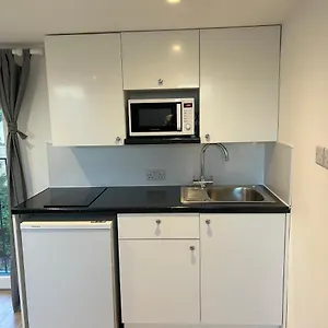 https://lovely-self-contained-loft-studio-33as4.cambridgehotelsuk.com